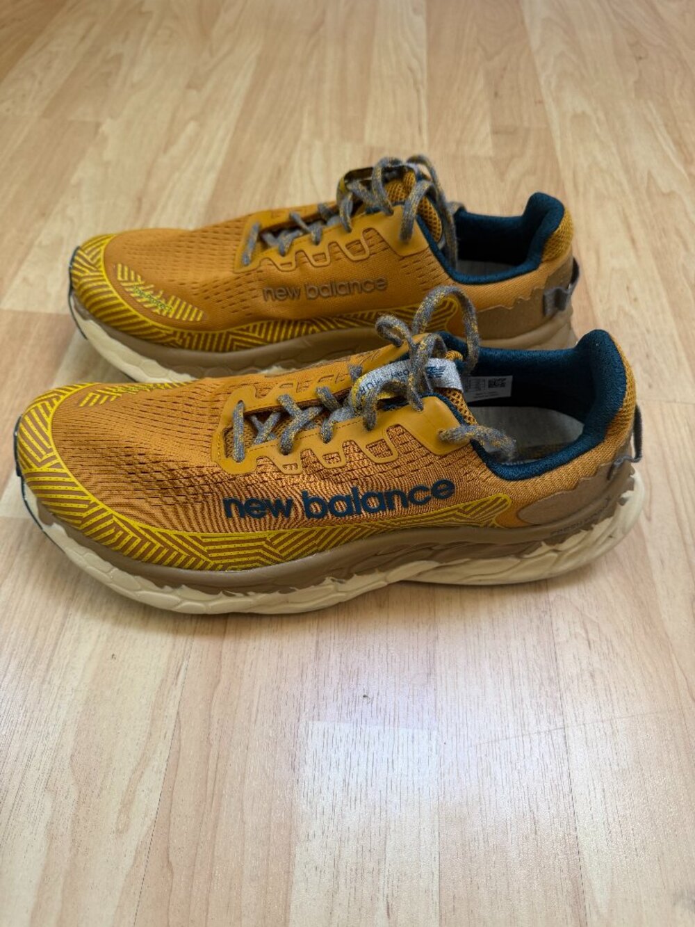 New Balance Fresh Foam X More Trail v3 Sneakers – Men’s 12 / Women’s 13.5 Wide